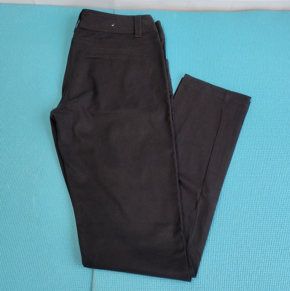 I.Q. Authentic Brand Women's Skinny Pants Size 11